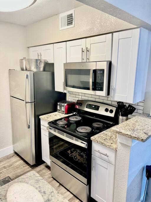 Lovely 2-Bedroom Condo Next To At&T Stadium Arlington Kültér fotó