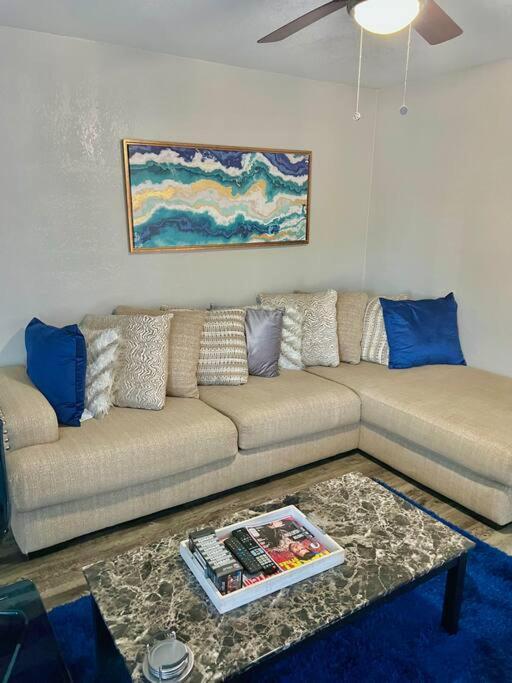 Lovely 2-Bedroom Condo Next To At&T Stadium Arlington Kültér fotó